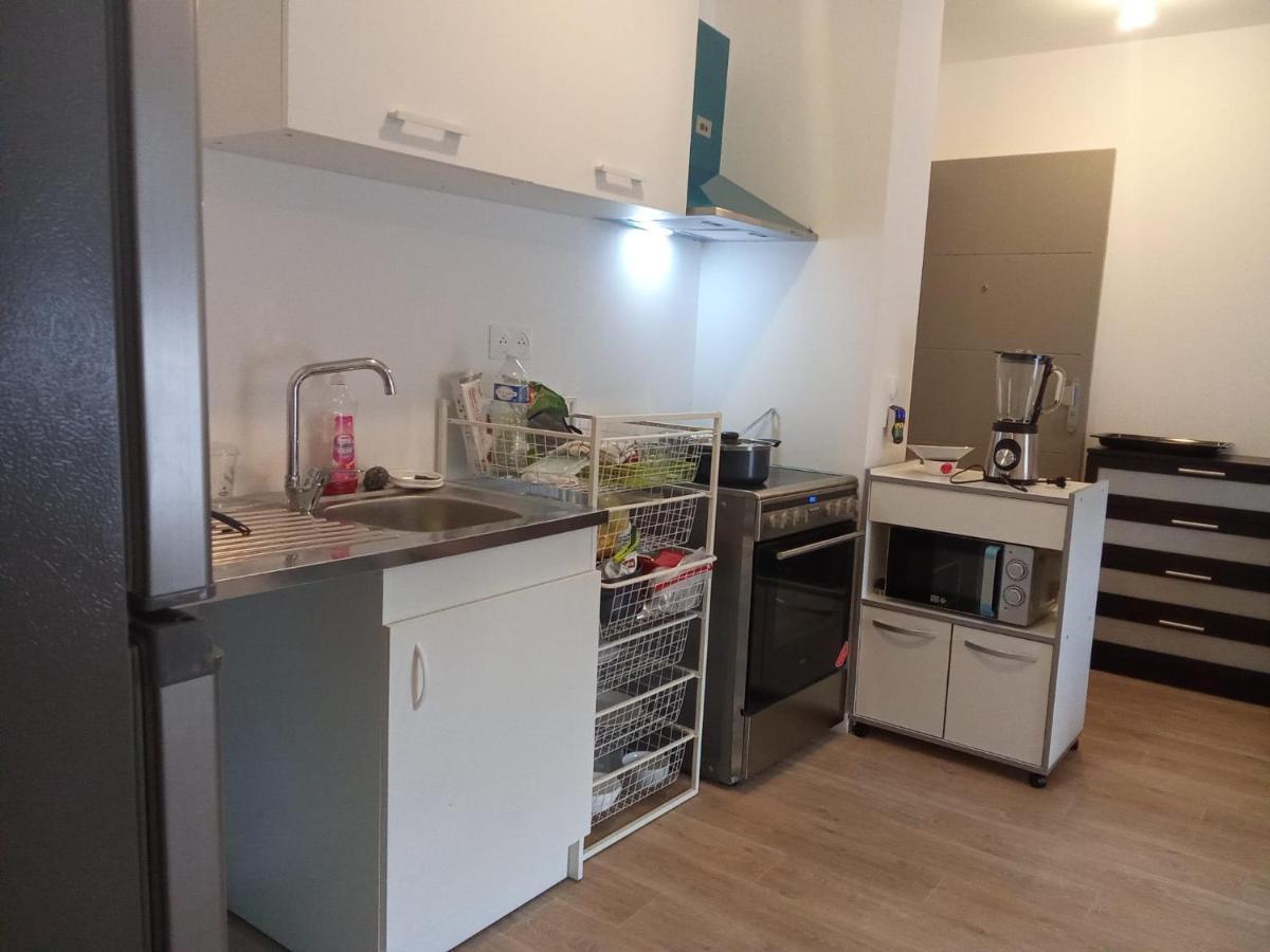 Thecalc Homes 2Bedroom+1Kitchen Сартрувил Екстериор снимка