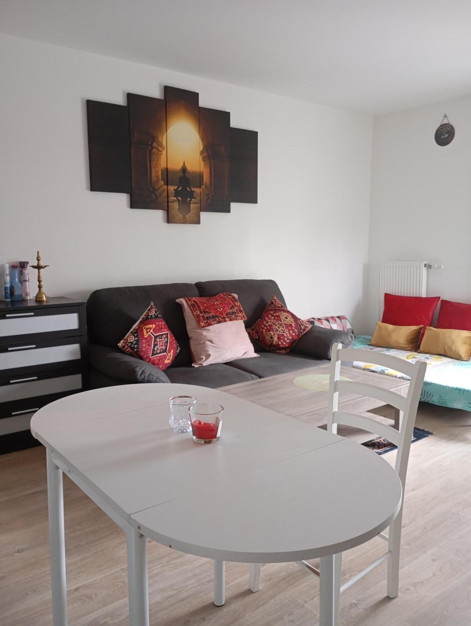 Thecalc Homes 2Bedroom+1Kitchen Сартрувил Екстериор снимка