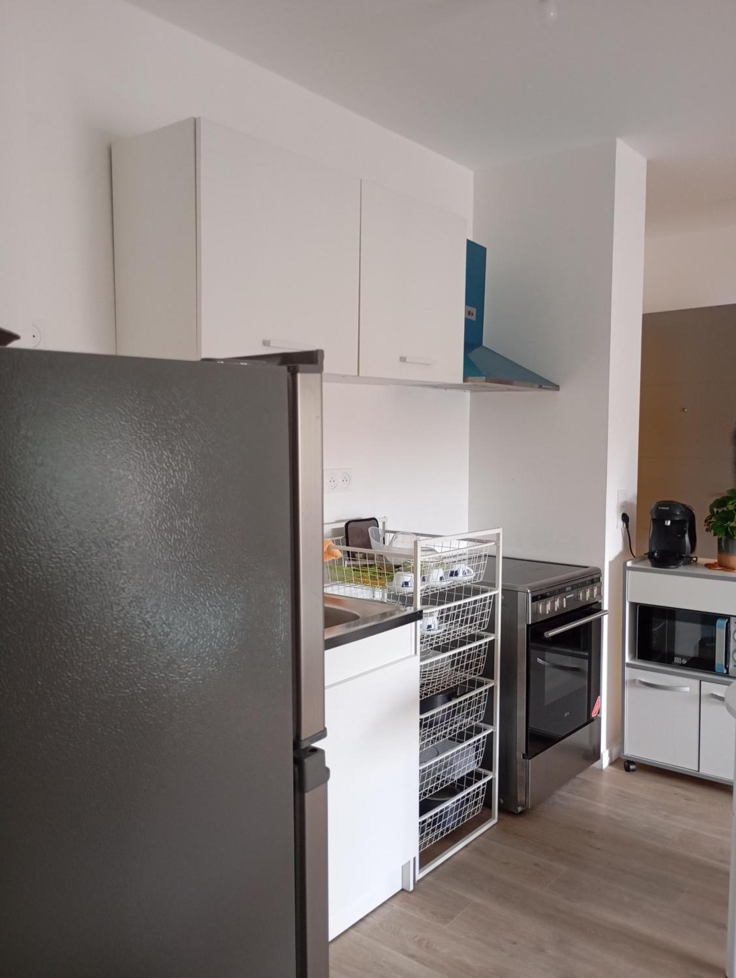 Thecalc Homes 2Bedroom+1Kitchen Сартрувил Екстериор снимка